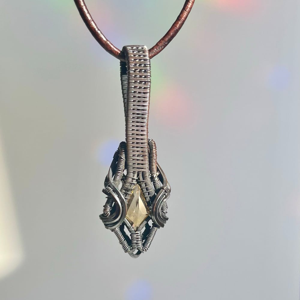 Image of Solar Core – Faceted Citrine Pendant