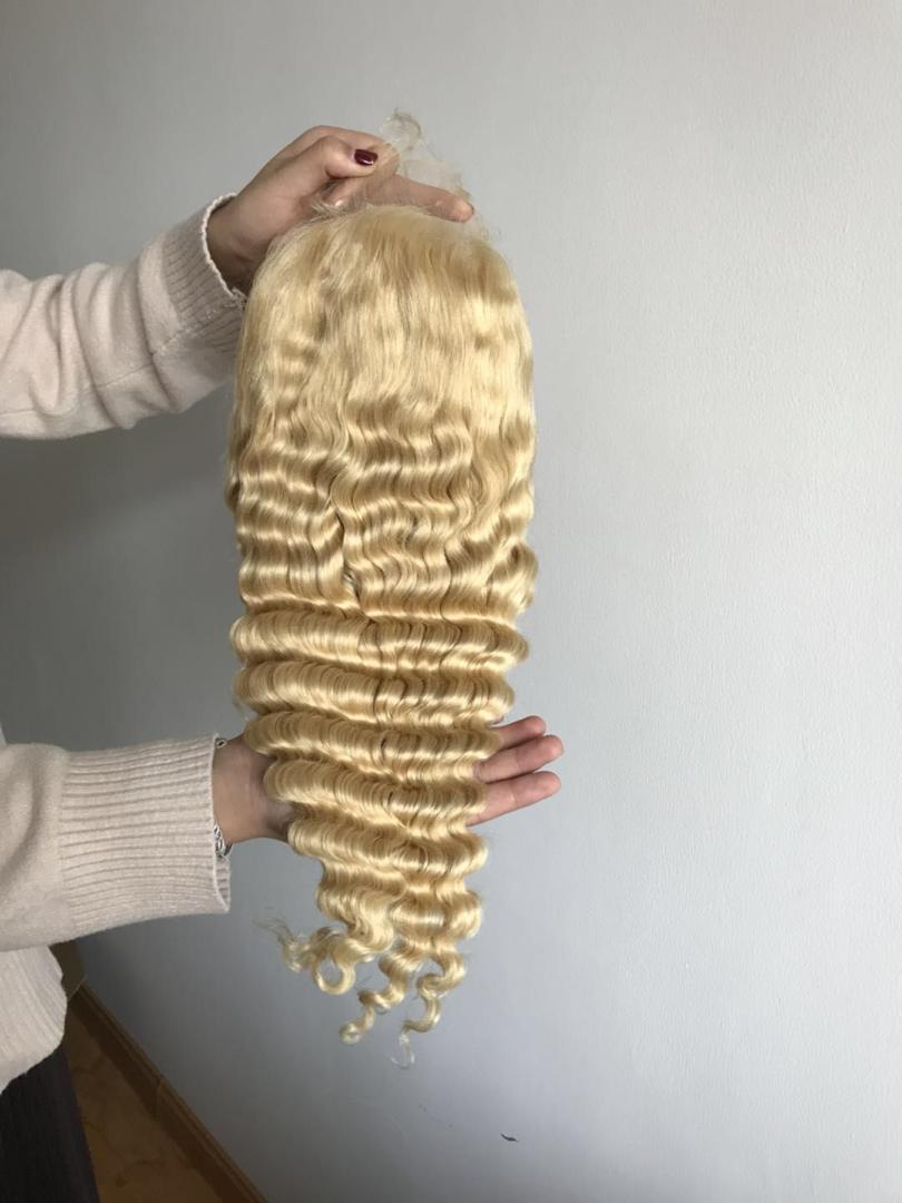 Image of 613 lace front (All Curls)