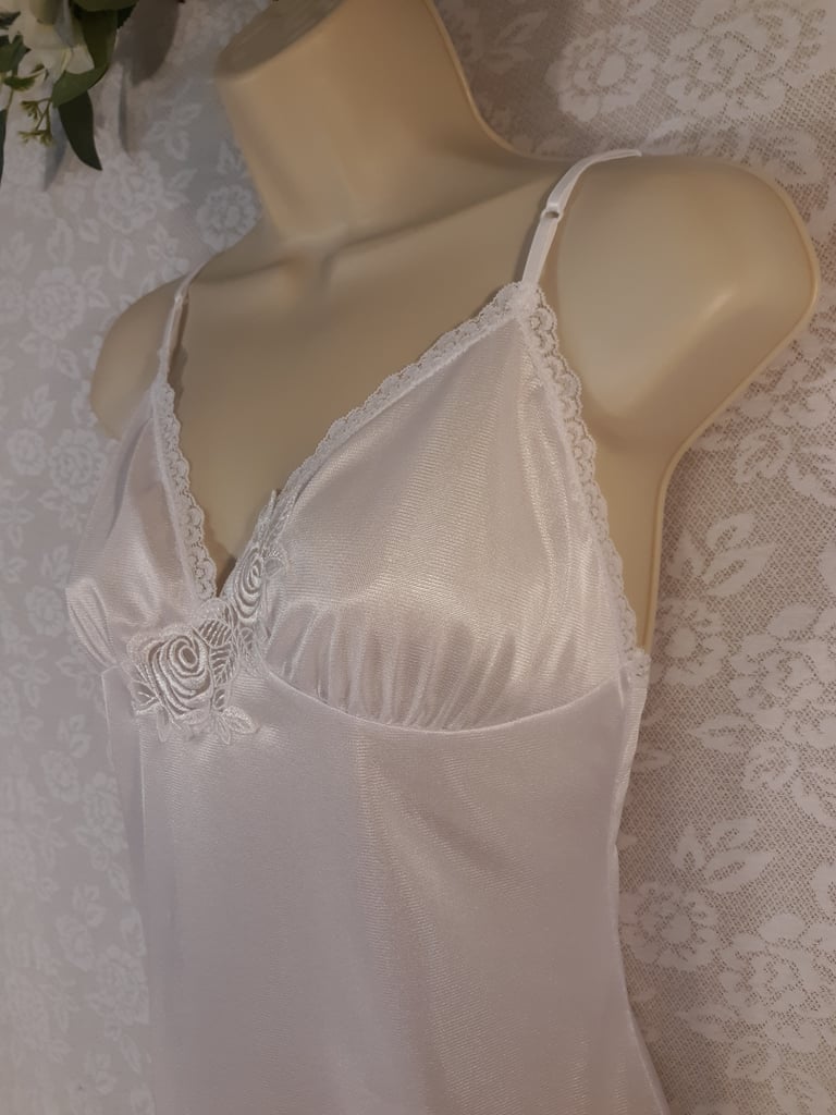 White tricot slip, style #2 Sizes 32, 34, 36, 38 Image 3
