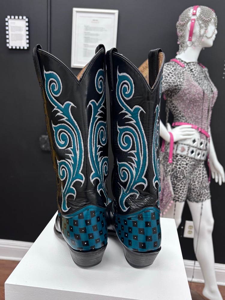 Birds Boots
