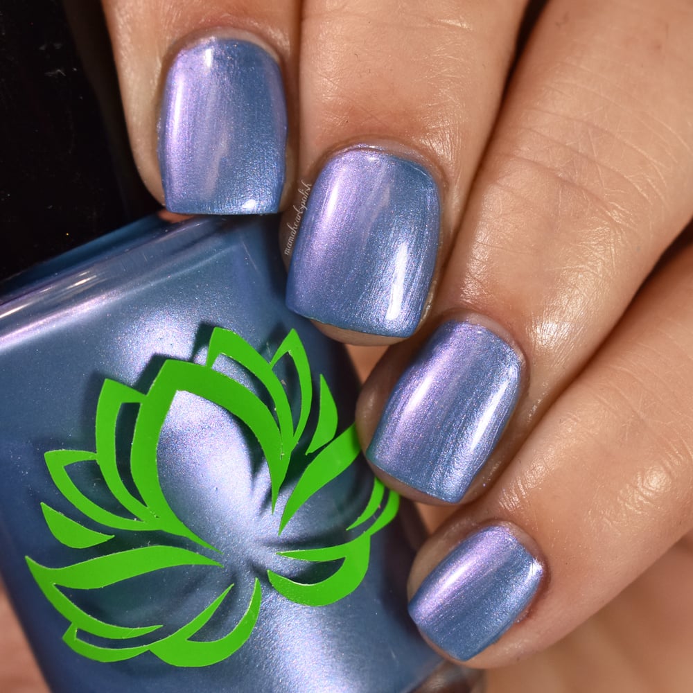 Island Breeze Nail Polish