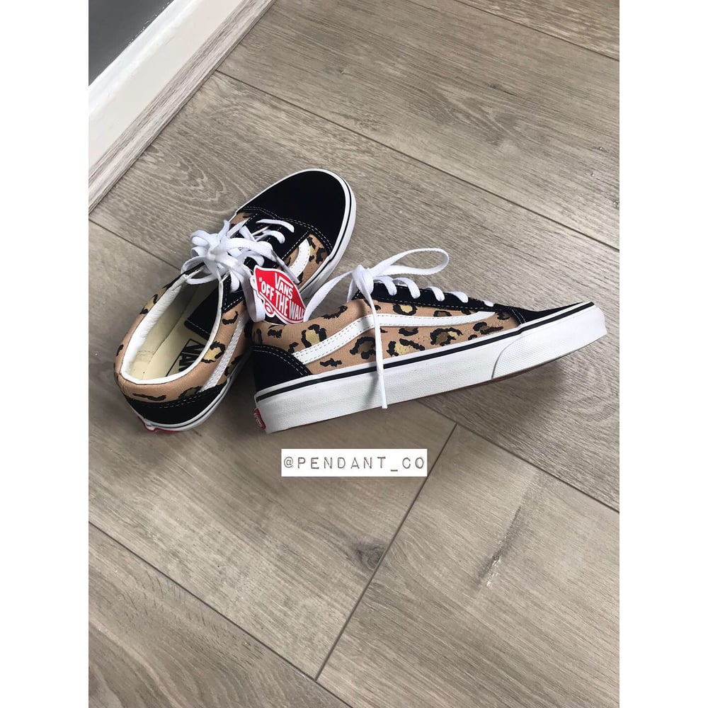 Vans custom best sale leopard