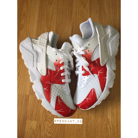 nike air huarache lightning