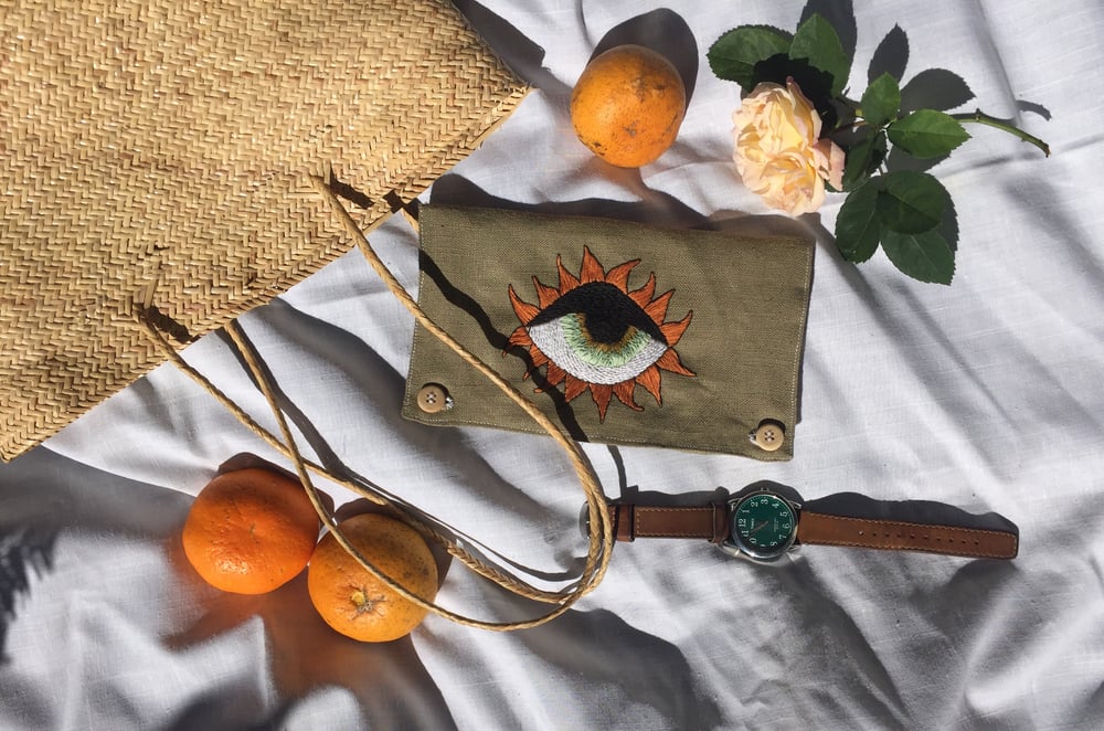 Image of OCEAN EYE ✧olive✧