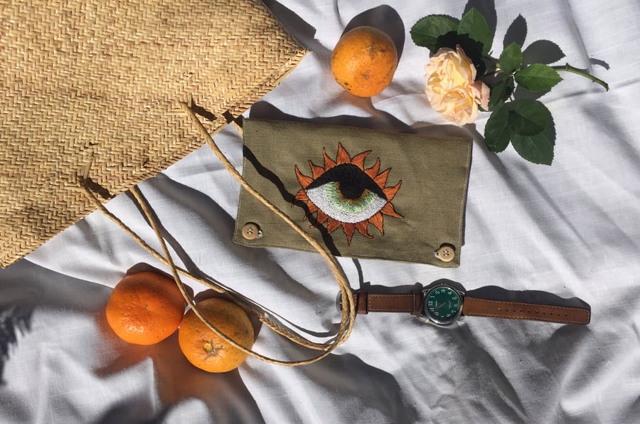 Image of OCEAN EYE ✧olive✧