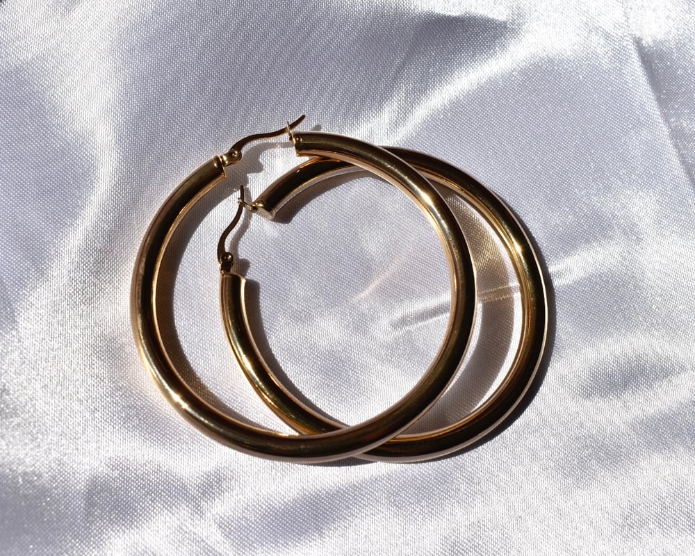 Image of Amela Gold Hoops