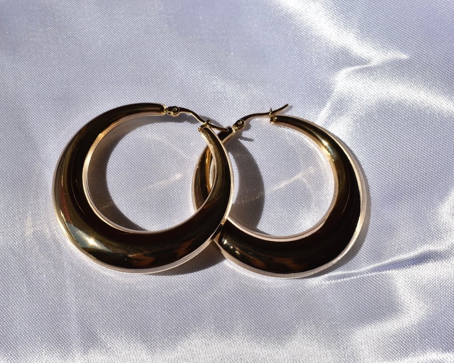 Image of Kay Vintage Gold Earrings