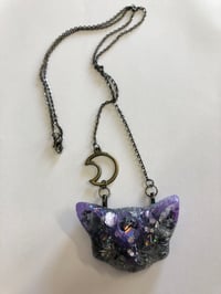 Purple Clairvoyant Kitty Necklace