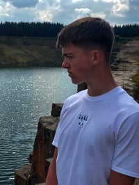 WHITE T-SHIRT