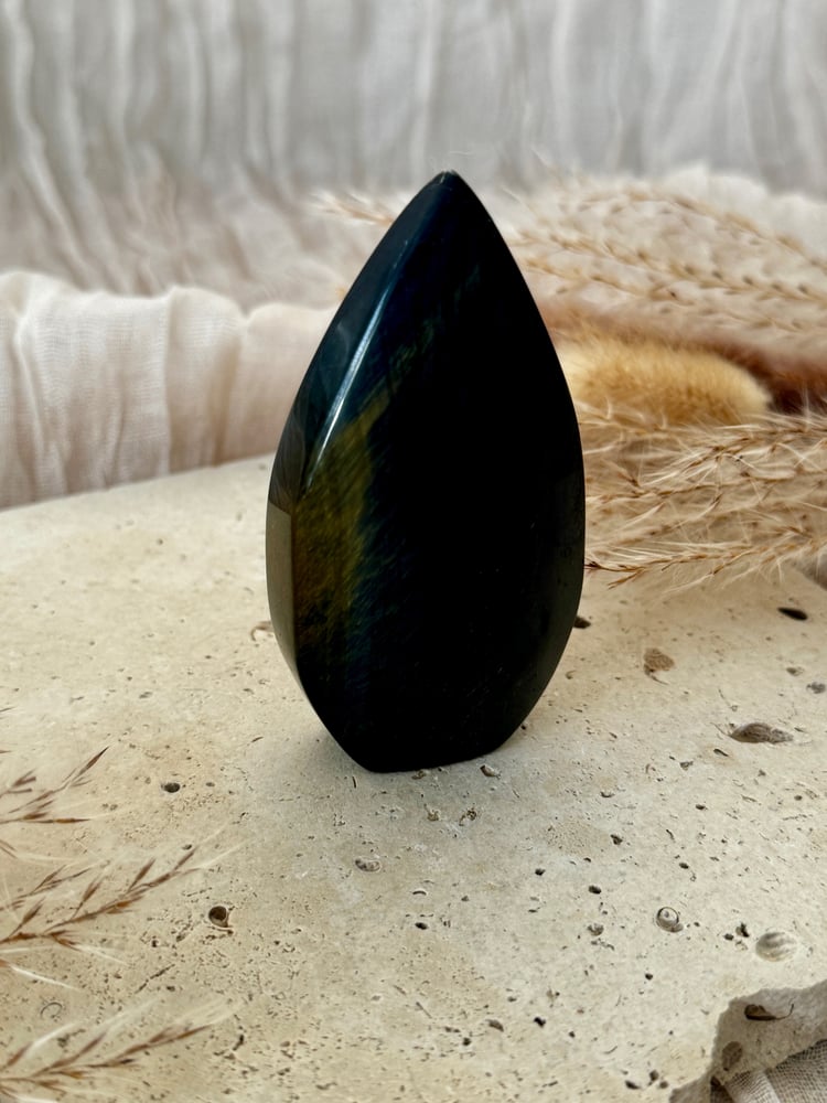 Image of Blue Tigers Eye Teardrop 