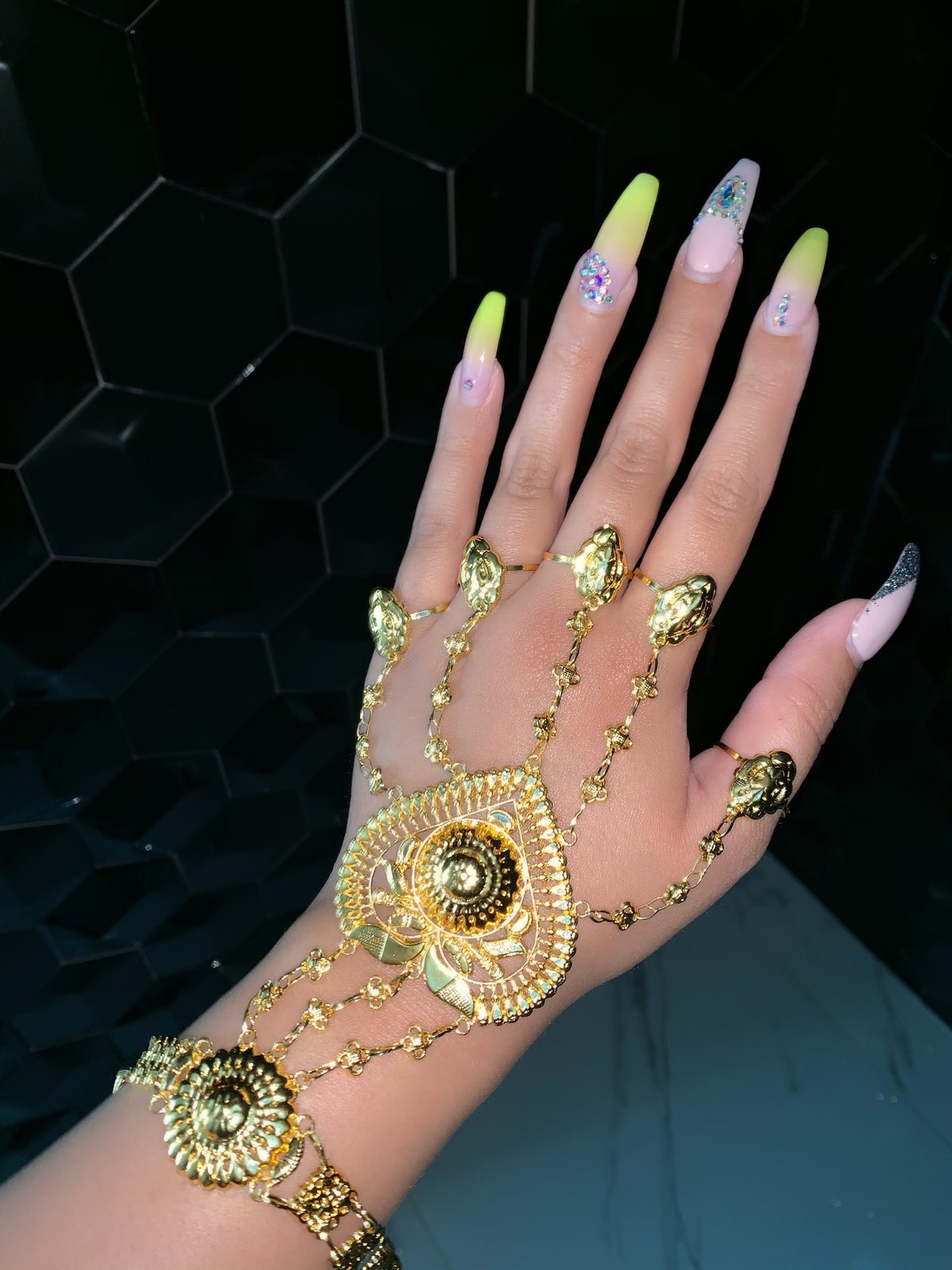 Drippin in Gold Hand piece / istylebysonia