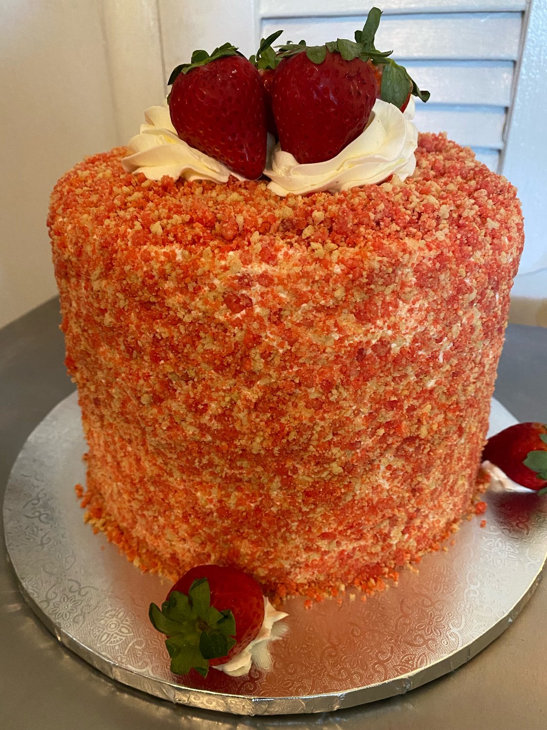 Image of Strawberry Crunch Cake