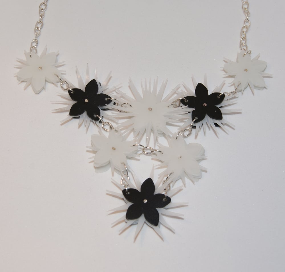 Image of Frond Flower collar necklace