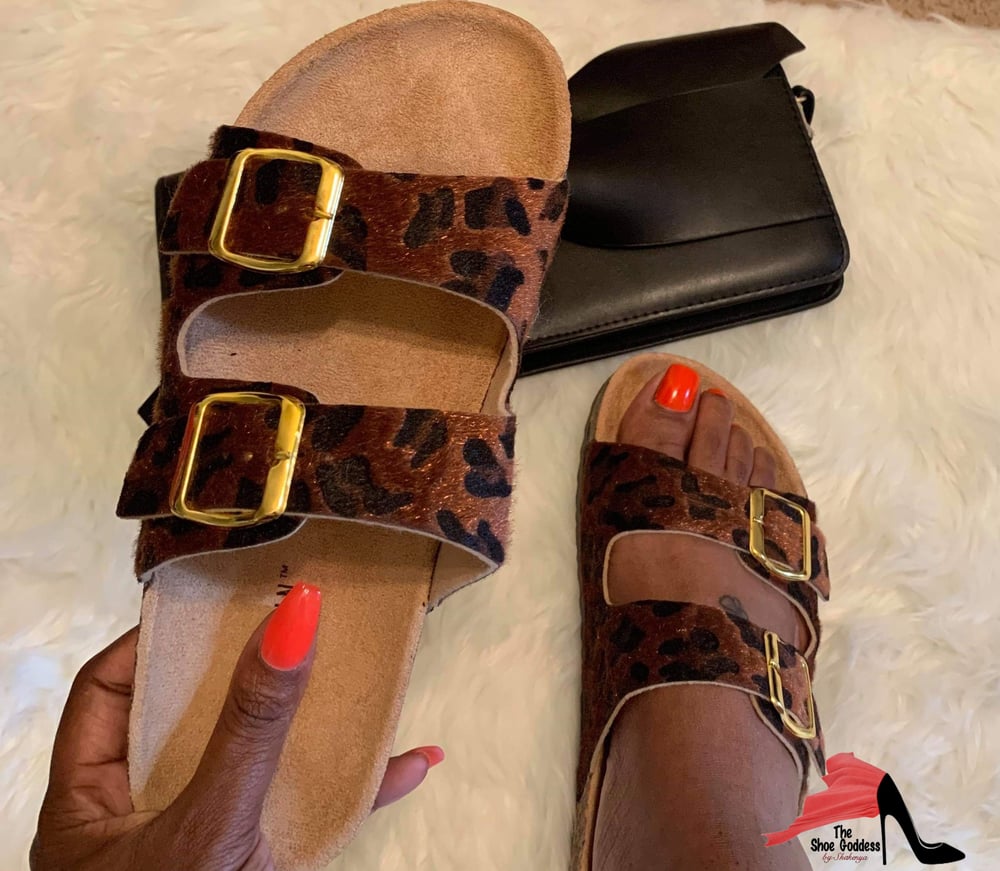 "Luckie" Leopard buckle slides 