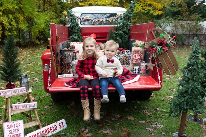 Image of HOLIDAY MINI SESSION 2021