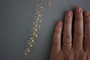 Image of 18ct rose gold 2mm laurel leaf carved wishbone ring