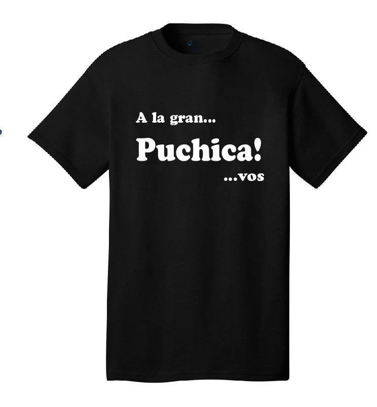 A la gran Puchica ! Vos t-shirt Uní Sex | SalviPride503-Tienda