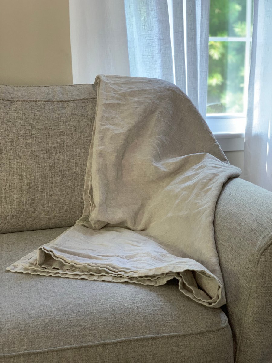Linen Throw / Karen Helen