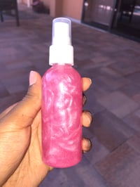 rosy shimmer body spray ✨
