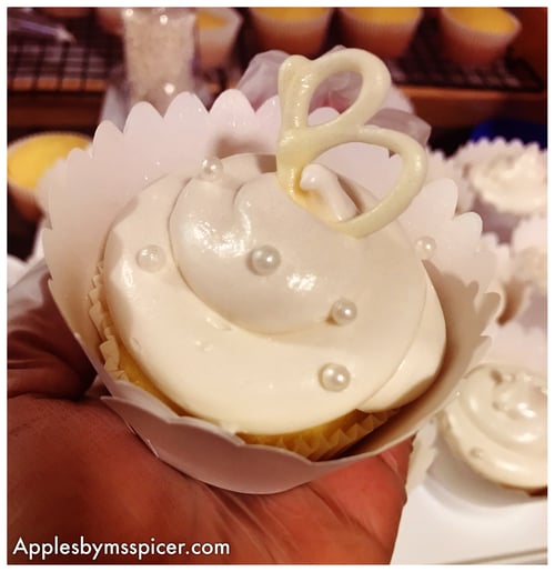 Image of Love in Lace Cupcakes