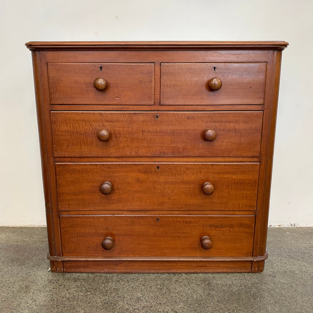 Used furniture chest of drawers Wkcn