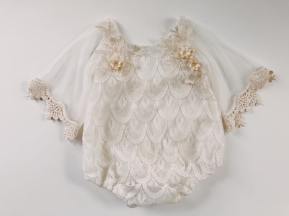 Image of Tara (6-12)