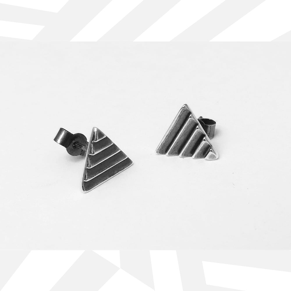 Image of Mono Delta Ear Studs