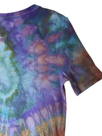 Image 7 of ♻️ UPCYCLED M Rib Tee in Muted Dark Spiral Ice Dye