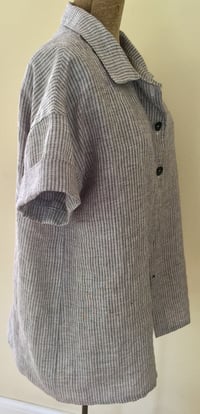 Image 3 of short-sleeved linen work shirt