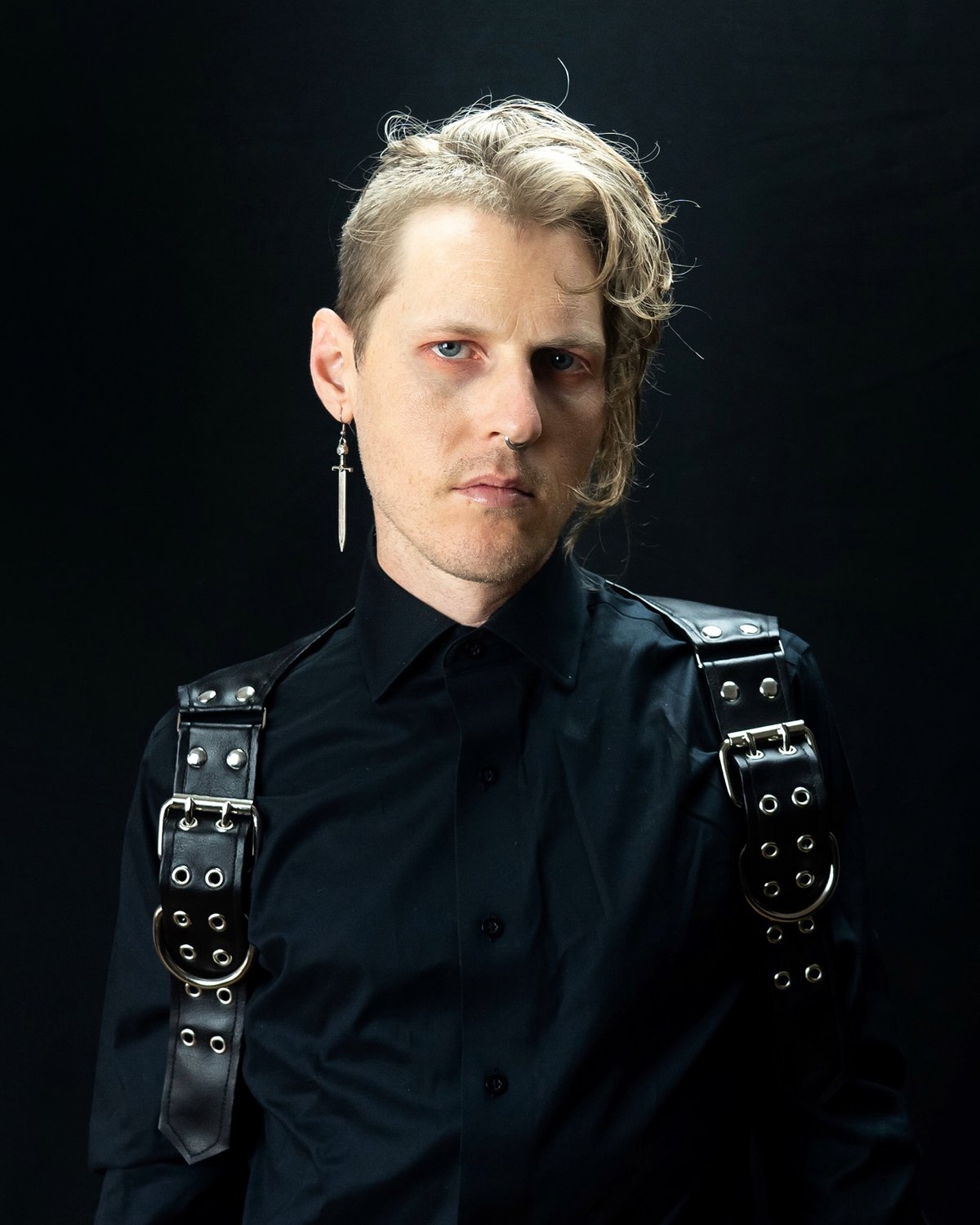 Upper body harness vegan leather