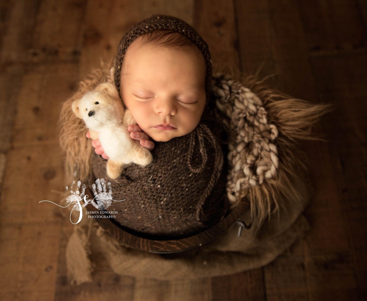 Image of Brown Tweed Knit Bonnet and Wrap