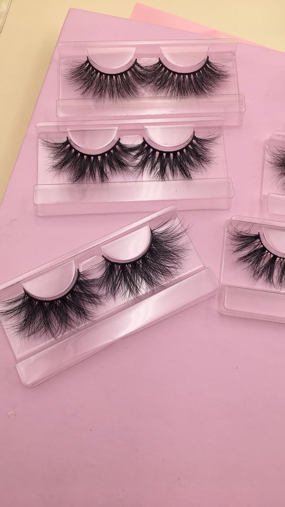 Image of Mink Lash Vendor LIst