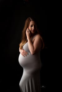 Image 2 of Maternity session (retainer)