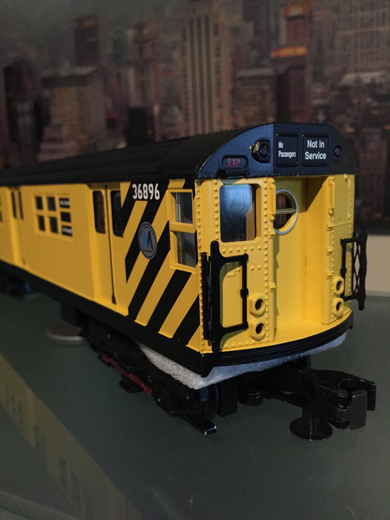 Image of MTH O-Scale R-17 NYC Subway Model Train