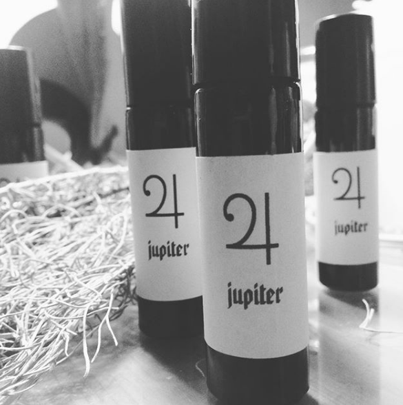 Image of Jupiter Anointing Oil  (White Grapefruit, Oakmoss, Clove)
