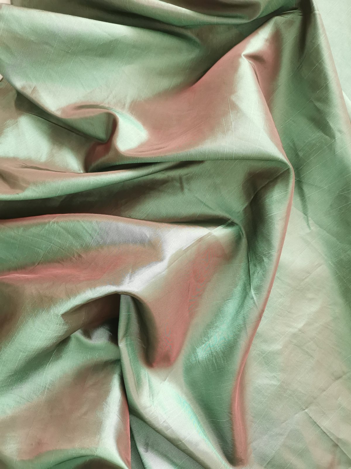 Image of emerald sheen scarf
