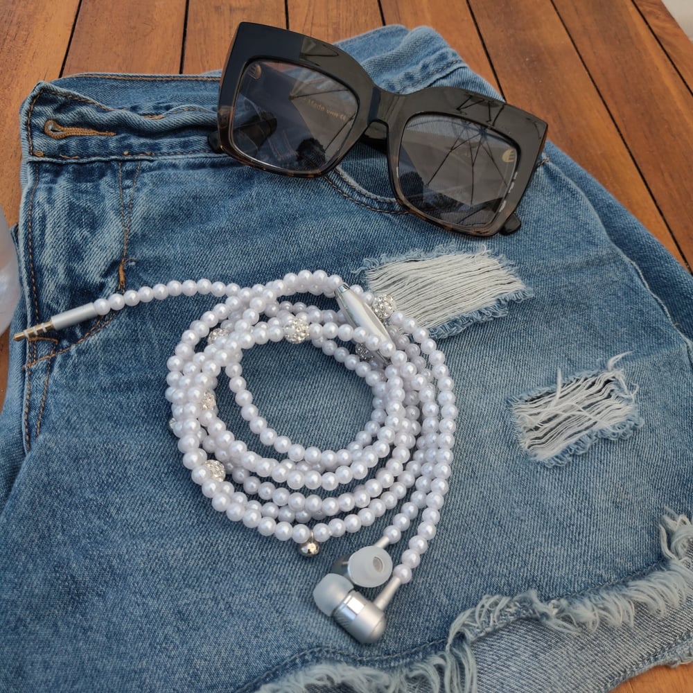 Pearl Wired Headphones