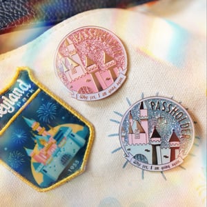 Image of West coast AP Castle Pin or Keychain