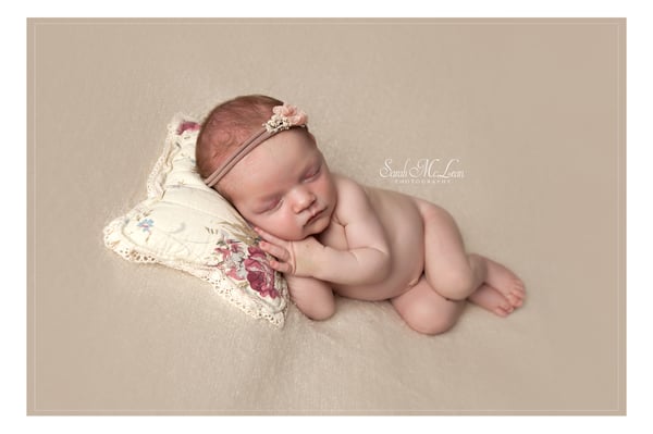 Image of Newborn Session Booking Retainer only