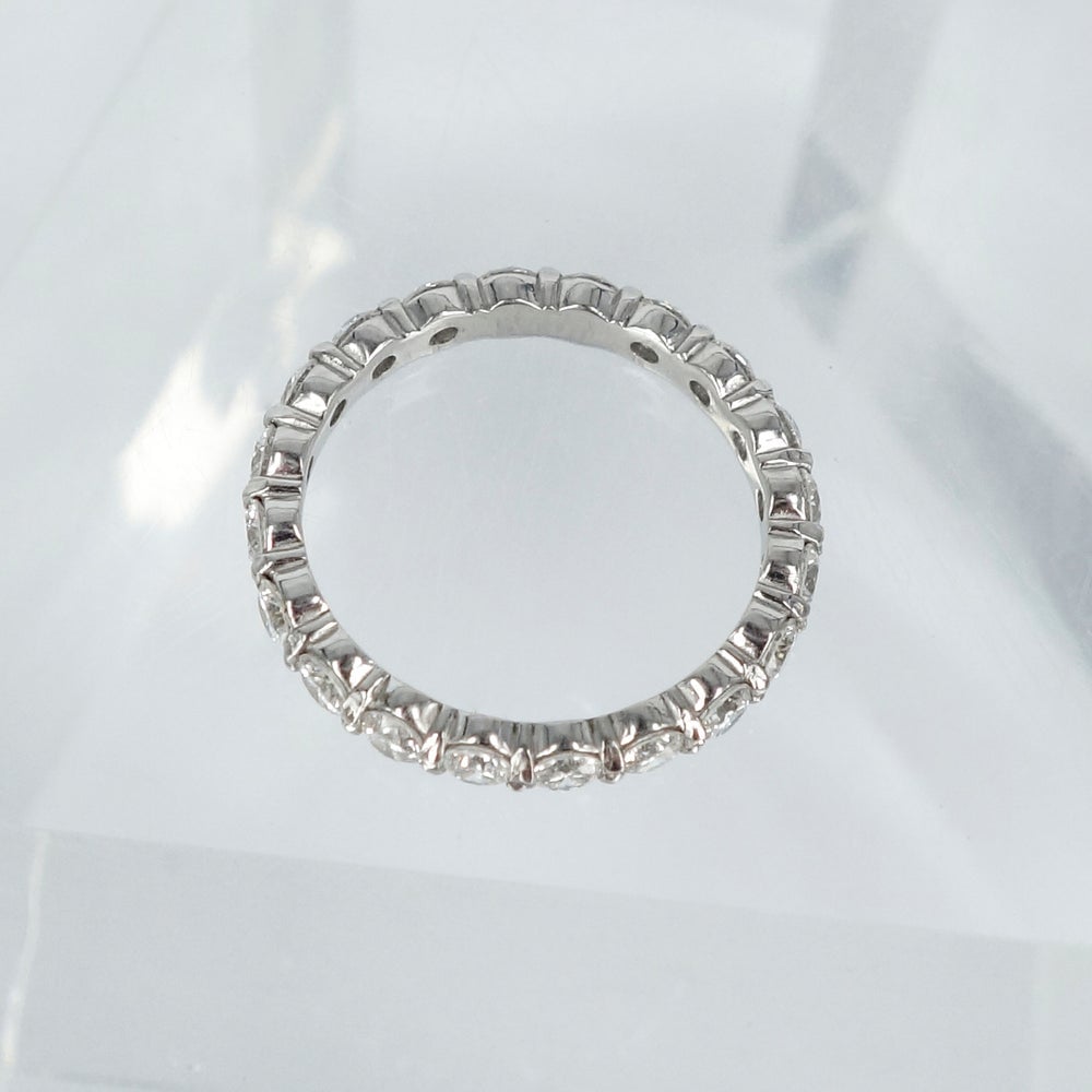 Image of PJS1 18ct white gold full circle share claw eternity band