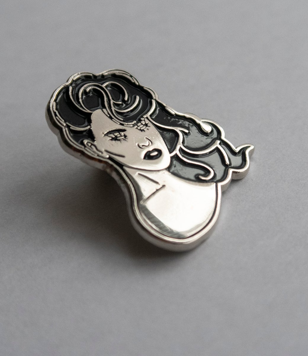 *Limited edition* Soft Enamel Pin MissDeadlyRed