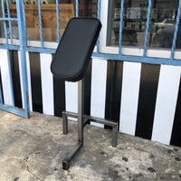 UNCLE SALS ARMSTOOL WITH NO STITCHING