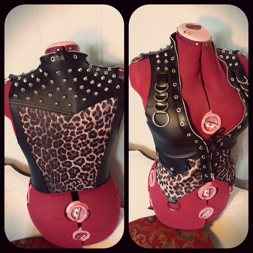 Image of Fauxleather leopard vest with rings and studs