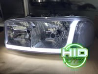 Image 2 of 99-06 Sierra/Yukon Clear Head Lights