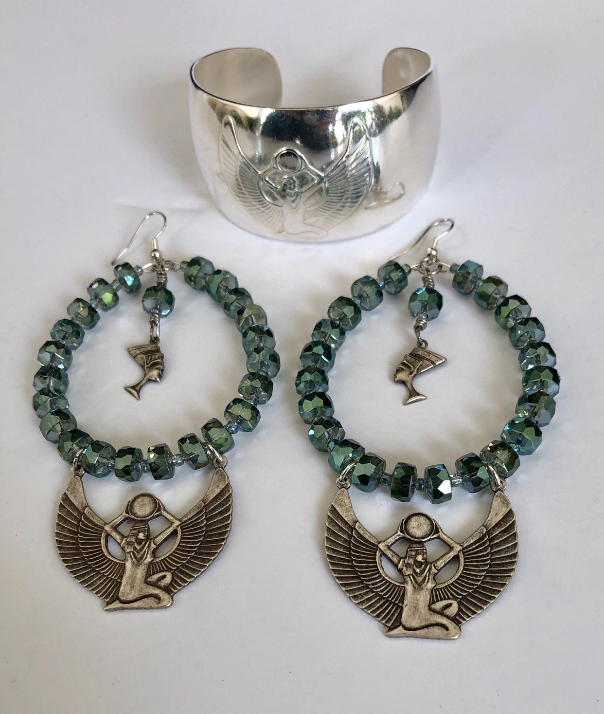 Image of The Great Enchantress Nefertiti Edition in silver plated 