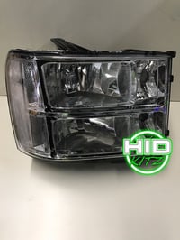 Image 2 of 07-13 Sierra Clear Headlights