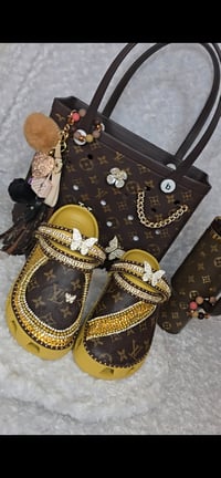 Classic brown Crocs, Beach bag, crocs n cup