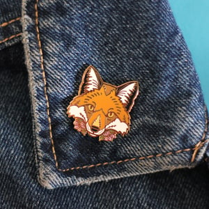 Image of Red Fox with flowers, hard enamel pin - fox pin - wildlife pin - lapel pin badge