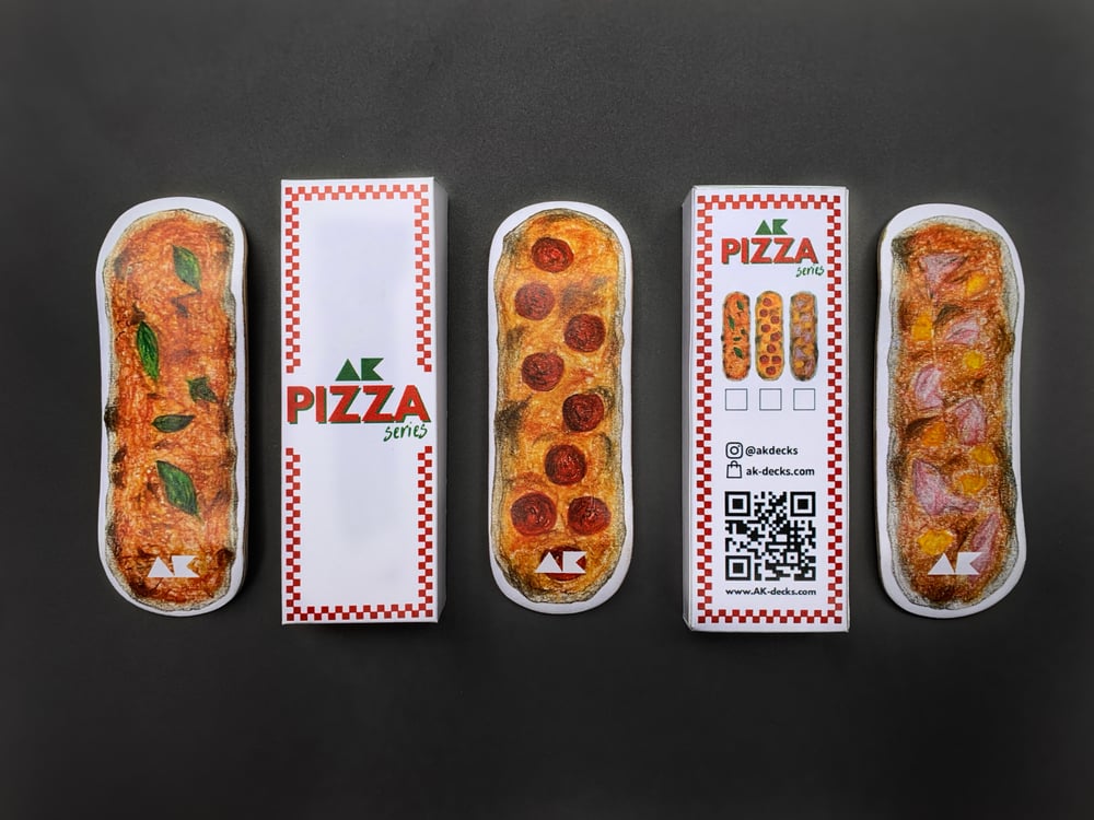 Image of “AK pizza” box