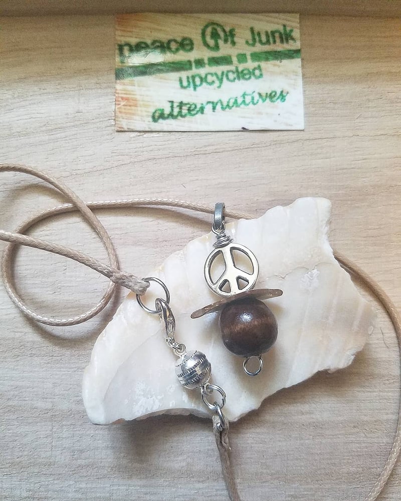 Image of Peace of Wood Necklace 